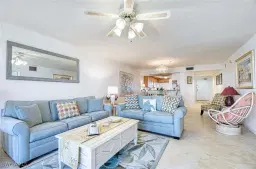 Picture of 11116 Gulf Shore Dr B502, Naples, FL 34108