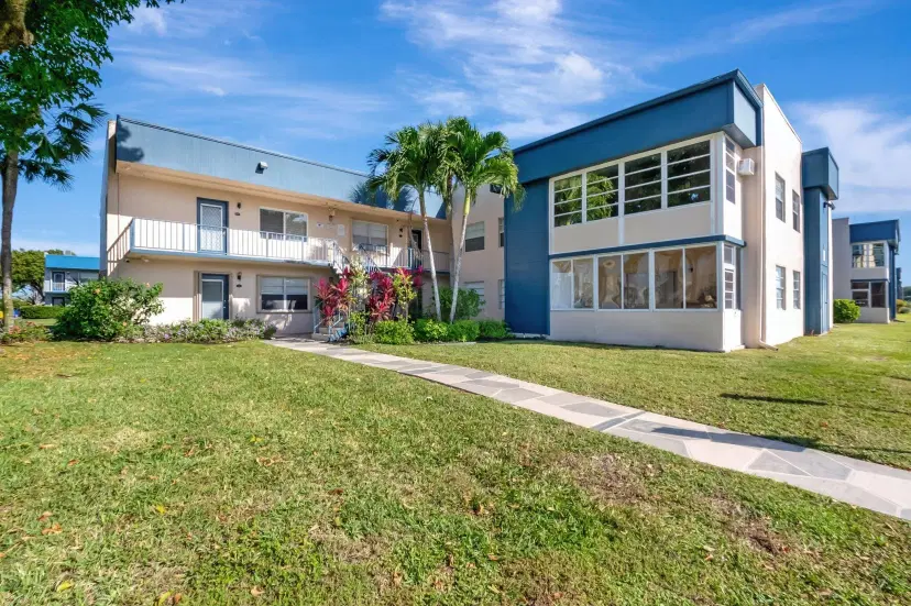 Picture of 169 Flanders D, Delray Beach FL 33484
