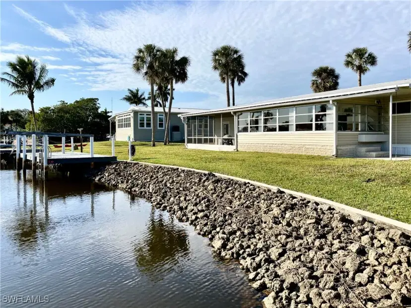 Picture of 22 Henderson Dr, Naples FL 34114