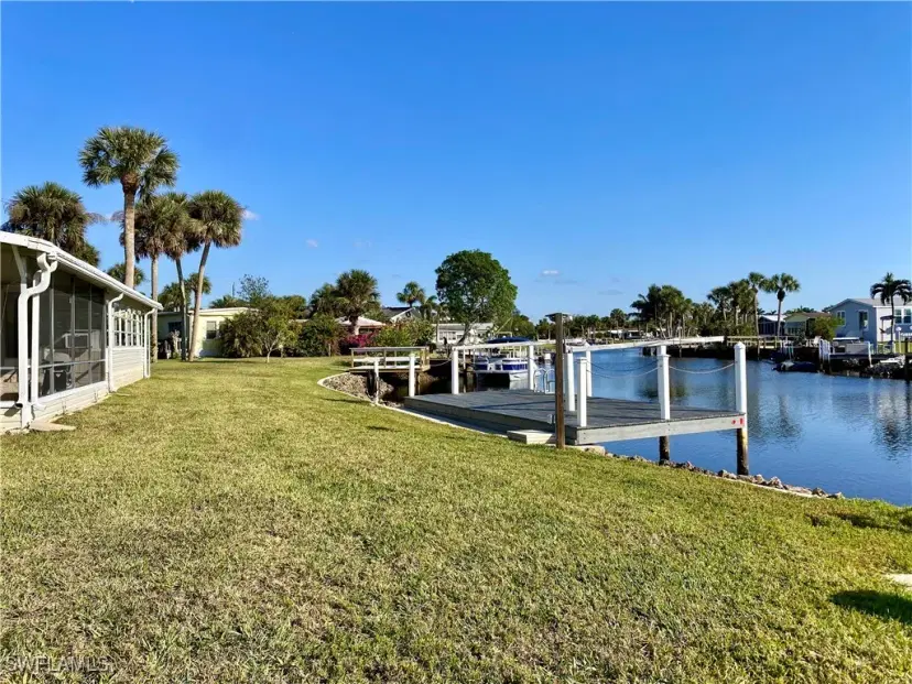 Picture of 22 Henderson Dr, Naples FL 34114