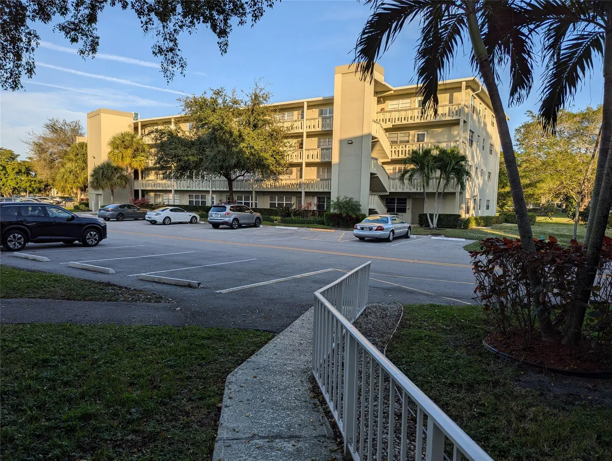 Picture of 2040 Berkshire B 2040, Deerfield Beach, FL 33442