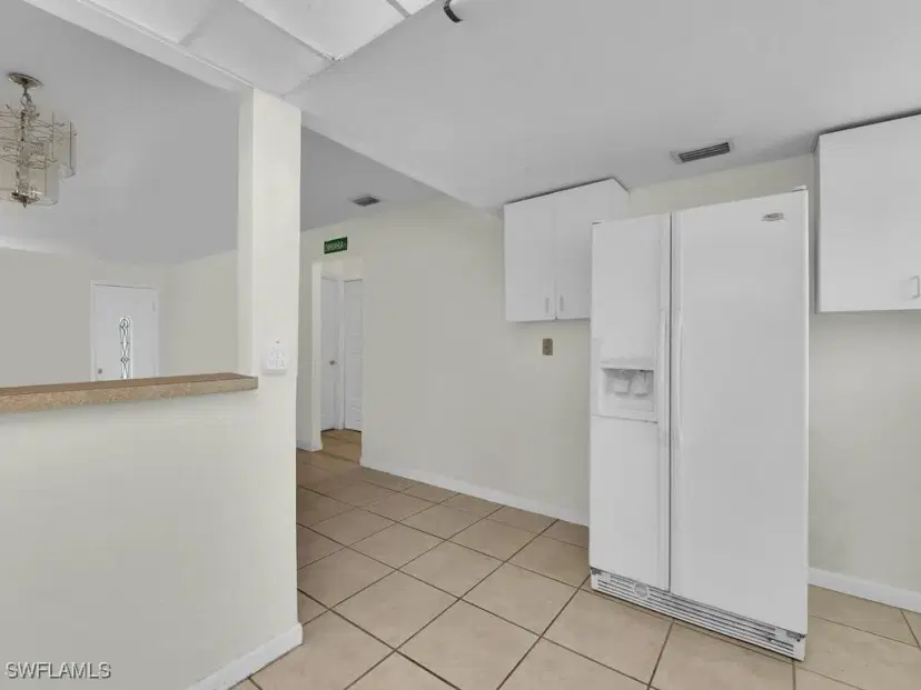 Picture of 105 SE 44Th Ter, Cape Coral FL 33904