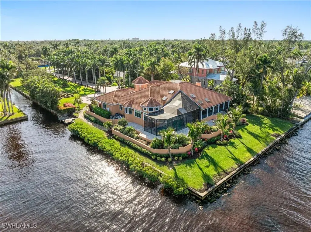Picture of 2600 Mcgregor Blvd, Fort Myers, FL 33901