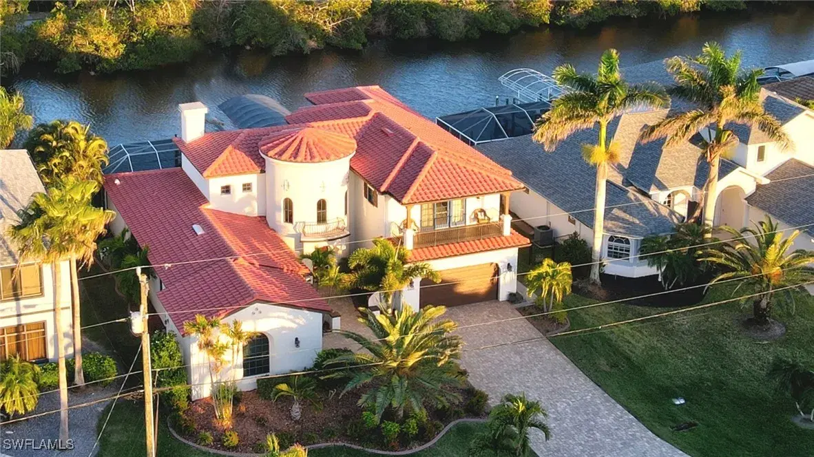 Picture of 2305 SE 20Th Pl, Cape Coral, FL 33990