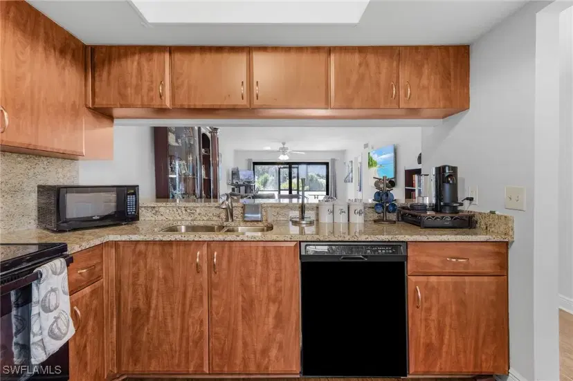 Picture of 5725 Gage Ln E102, Naples FL 34113