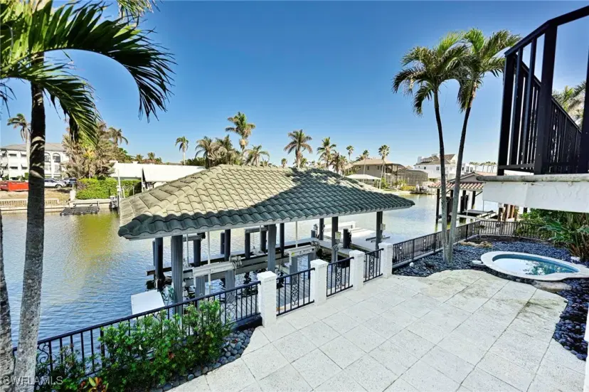 Picture of 175 Bayview Ave, Naples FL 34108