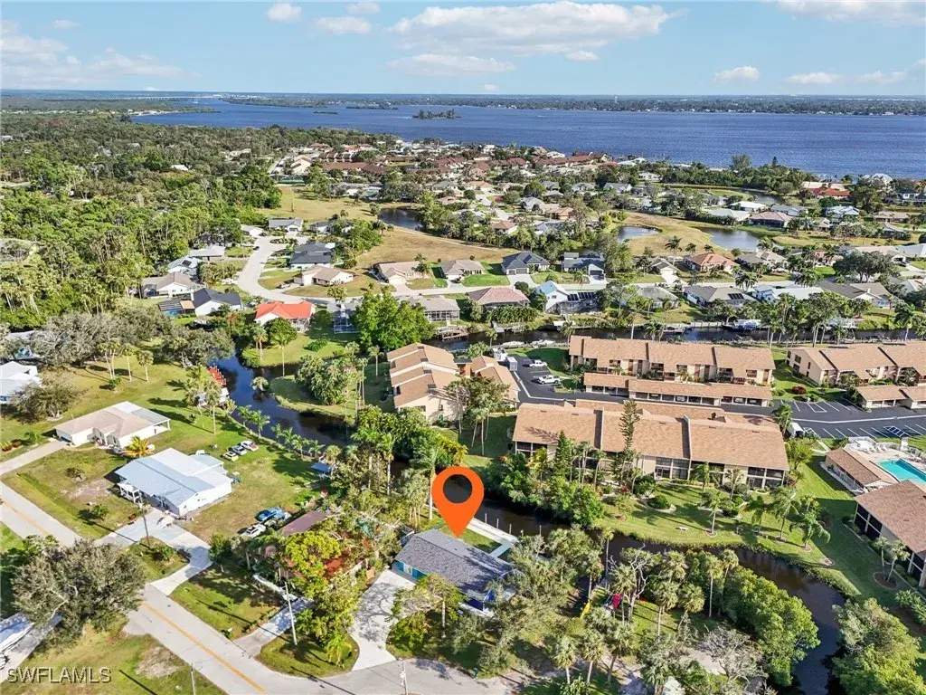 Picture of 1832 Flamingo Dr, North Fort Myers, FL 33917