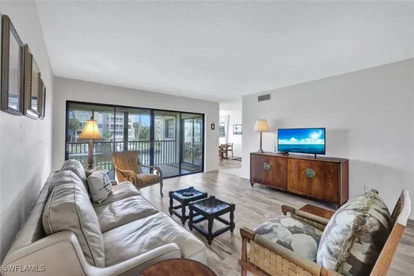 Picture of 881 Panama Ct 202, Marco Island FL 34145