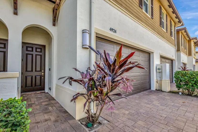 Picture of 4924 Pointe Midtown Way, Palm Beach Gardens FL 33418