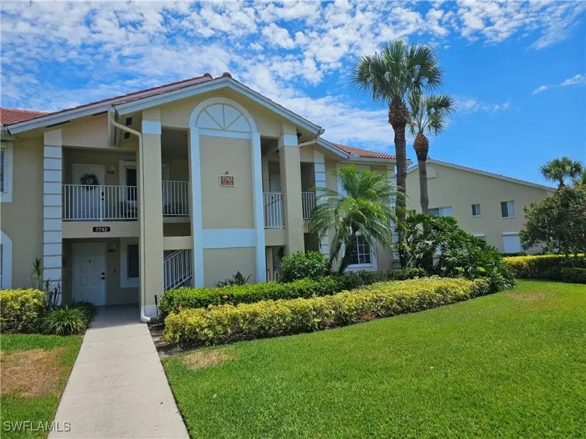 Picture of 7742 Emerald Cir V204, Naples FL 34109