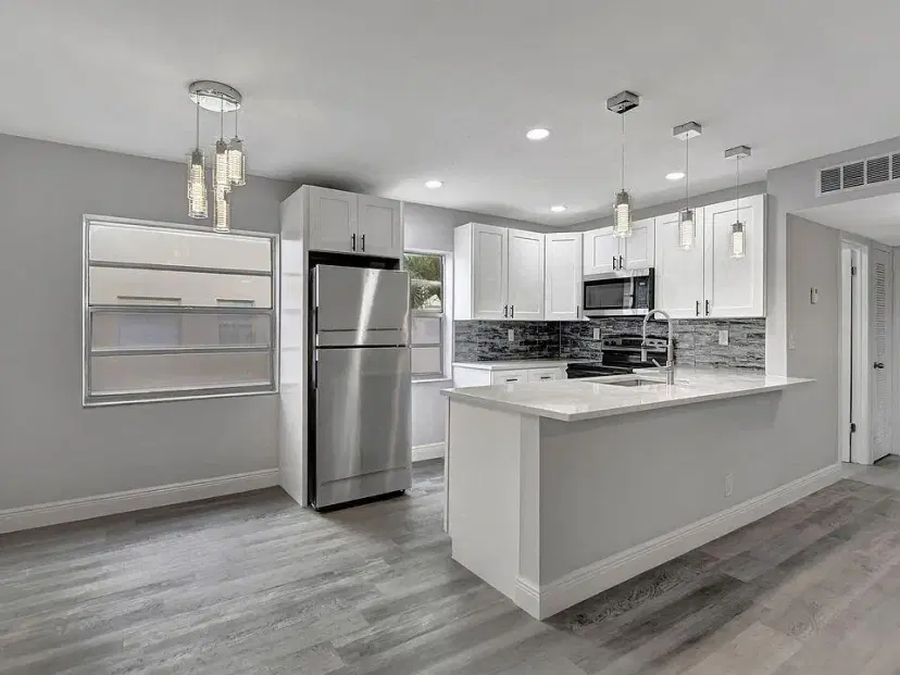 Picture of 909 S Flanders S, Delray Beach FL 33484
