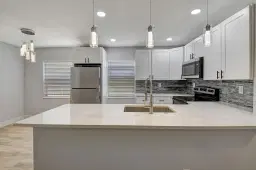 Picture of 909 S Flanders S, Delray Beach, FL 33484