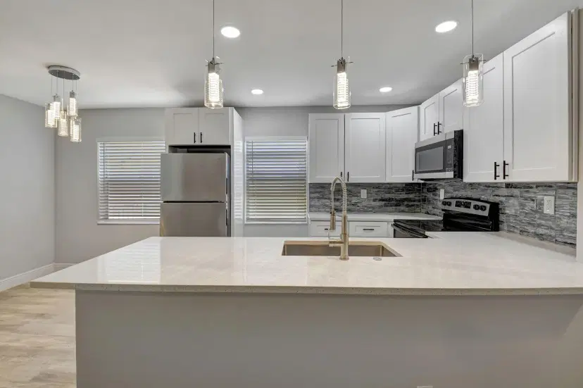 Picture of 909 S Flanders S, Delray Beach FL 33484