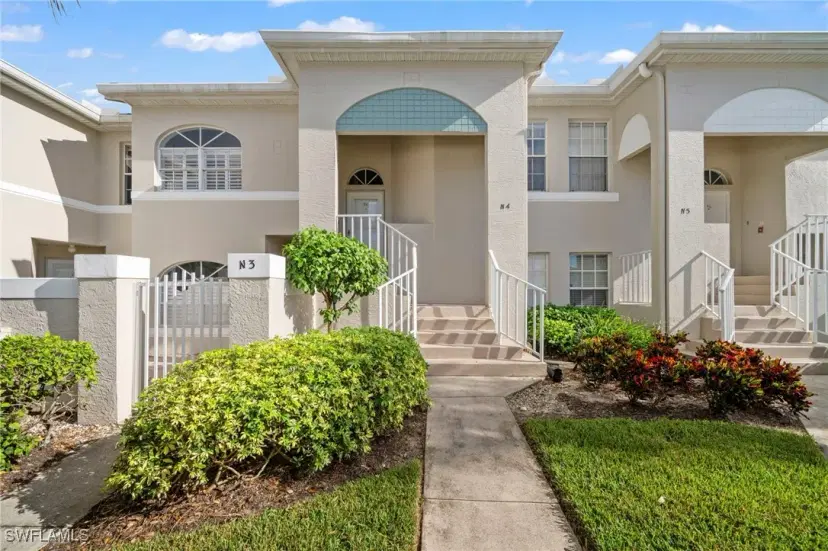 Picture of 13120 Castle Harbour Dr N4, Naples FL 34110