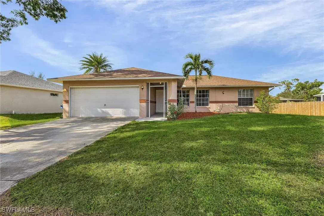 Picture of 17376 Connecticut Rd, Fort Myers, FL 33967