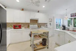 Picture of 2089 Isla De Palma Cir, Naples, FL 34119