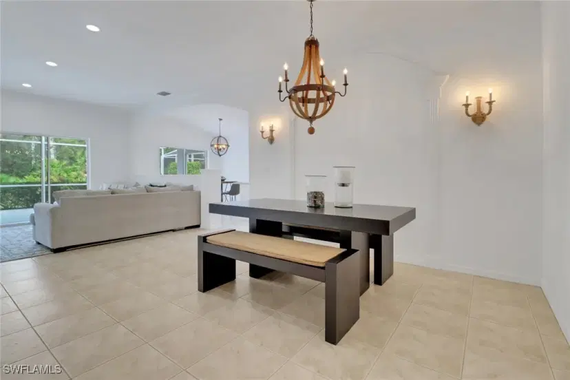 Picture of 7849 Stratford Dr, Naples FL 34104