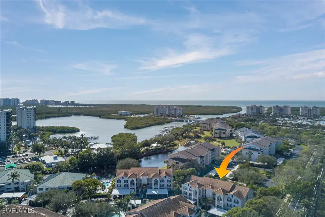 Picture of 585 Club Side Dr 201, Naples, FL 34110