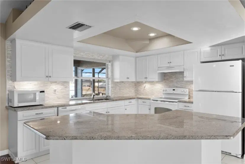 Picture of 515 Gleason Pkwy, Cape Coral FL 33914