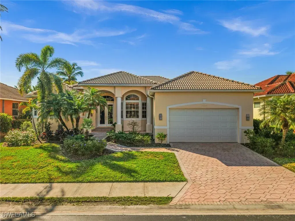 Picture of 8388 Southwind Bay Cir, Fort Myers, FL 33908