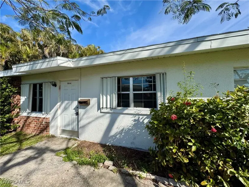 Picture of 815 Courtington Ln 1, Fort Myers FL 33919