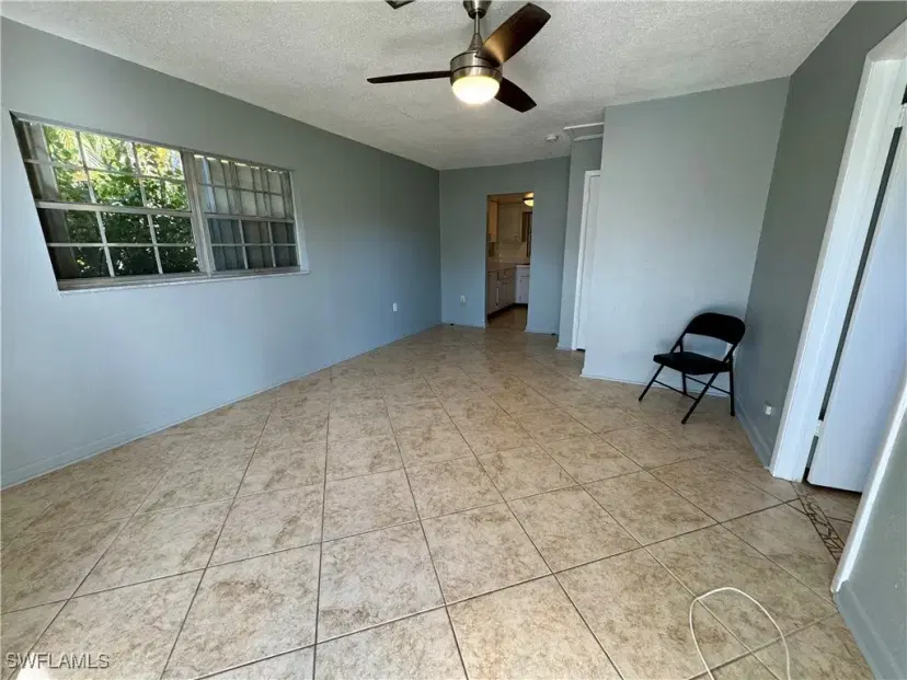 Picture of 815 Courtington Ln 1, Fort Myers FL 33919