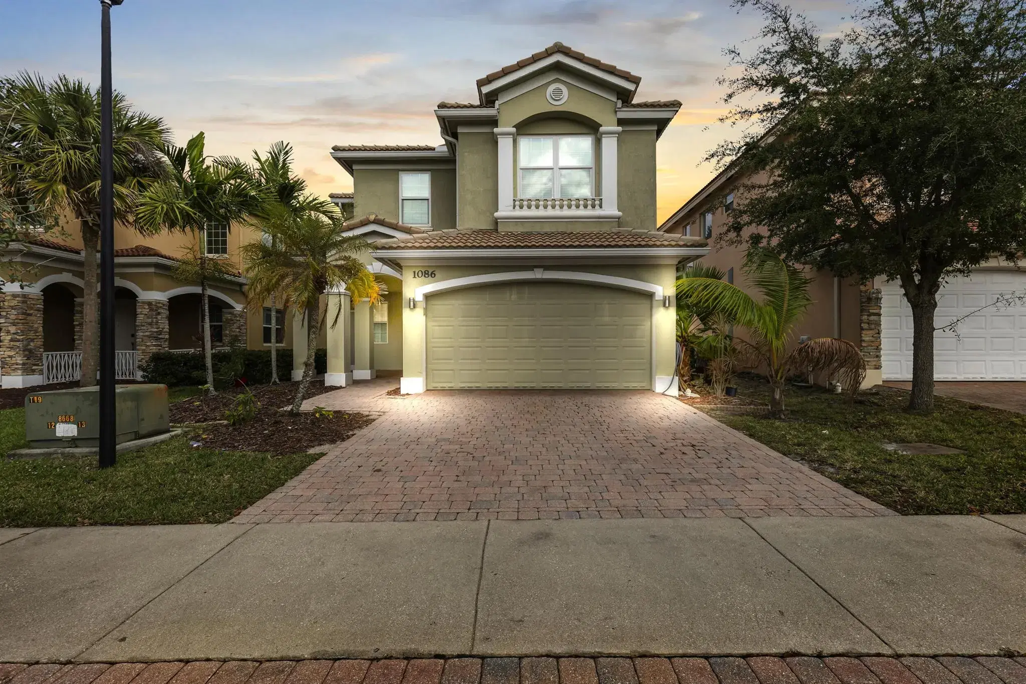 Picture of 1086 NW Leonardo Circle, Port St Lucie, FL 34986