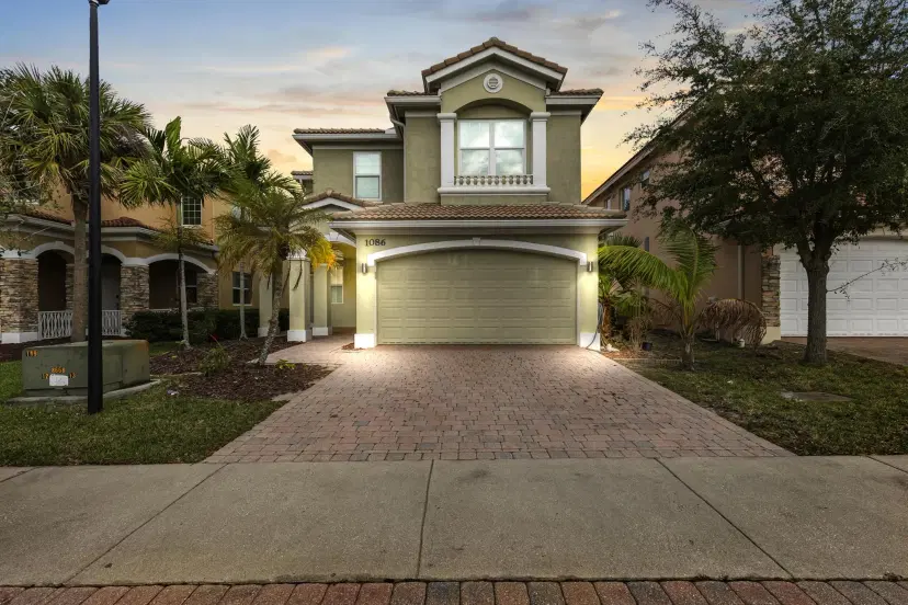 Picture of 1086 NW Leonardo Circle, Port St Lucie FL 34986