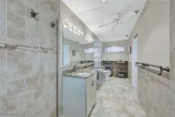 Picture of 13120 Southampton Dr, Bonita Springs, FL 34135