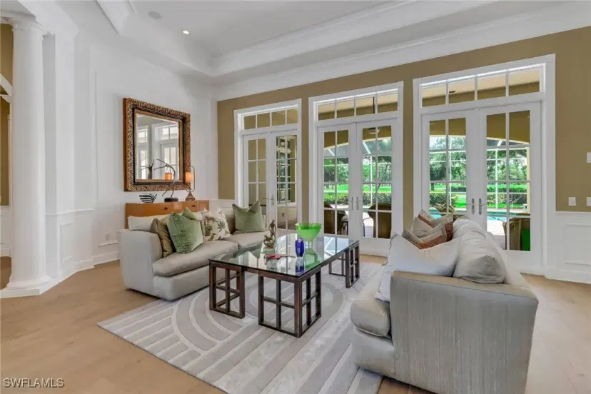 Picture of 4602 Pond Apple Dr N, Naples FL 34119