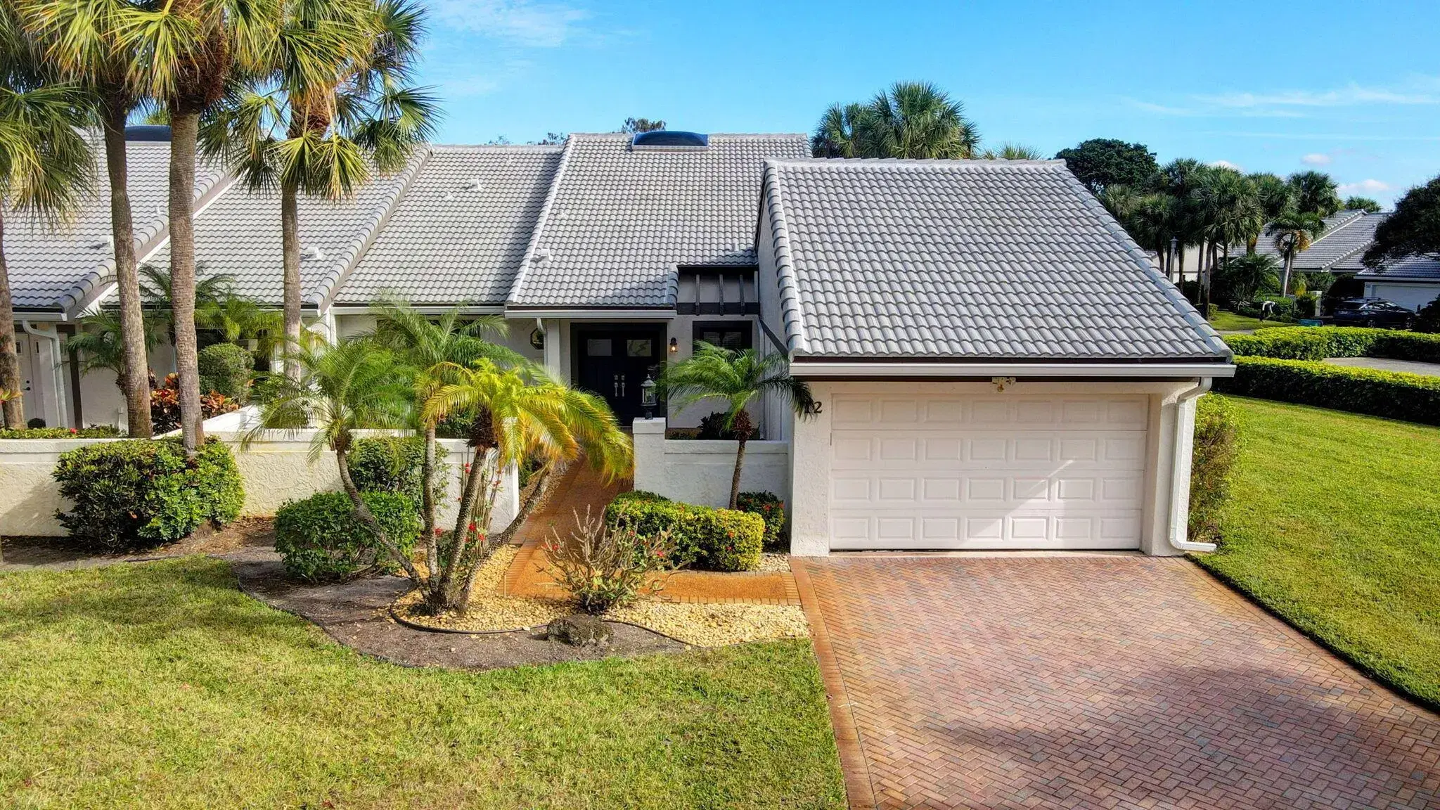 Picture of 12 Clubhouse Lane, Boynton Beach, FL 33436