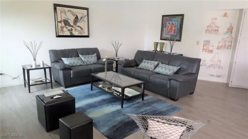 Picture of 1111 SE 36Th Ter, Cape Coral FL 33904