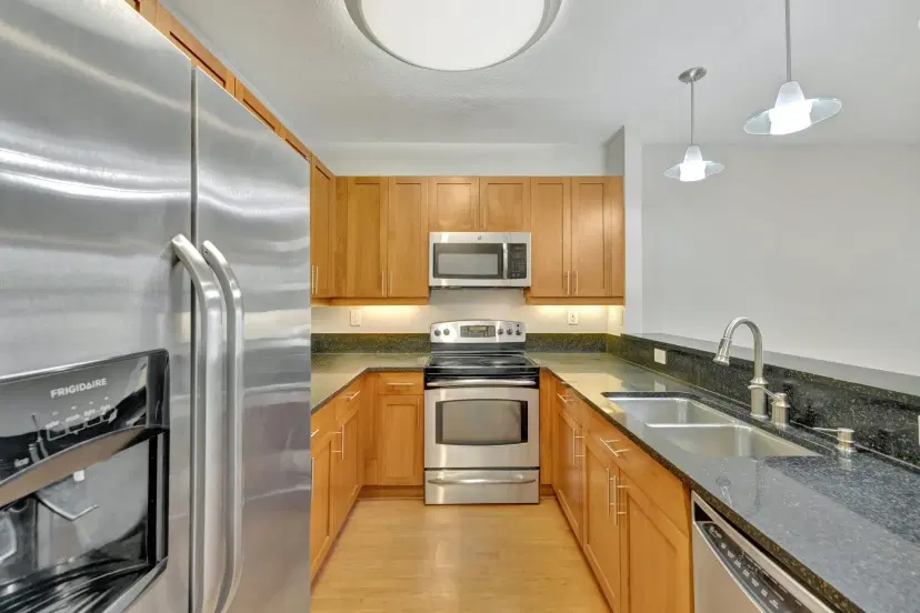Picture of 420 SW 13Th Ter 364, Fort Lauderdale FL 33312