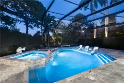 Picture of 927 Barcarmil Way, Naples, FL 34110