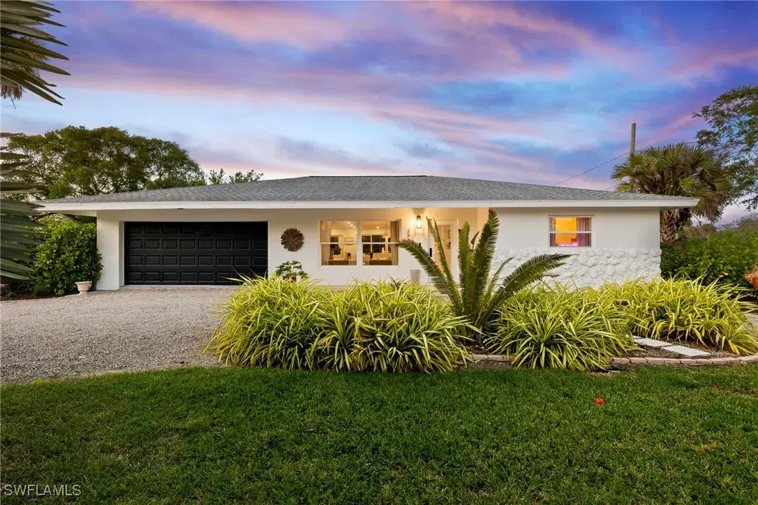 Picture of 2985 Sabal Ct, Naples, FL 34112