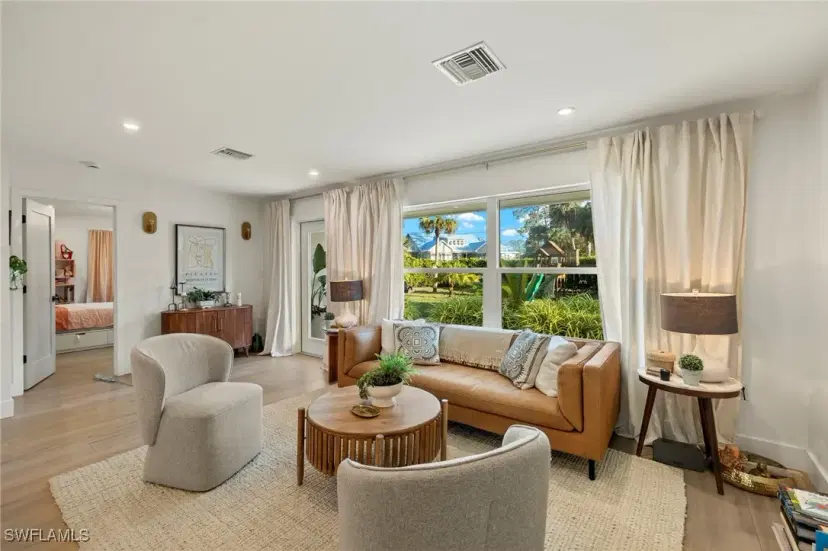 Picture of 2985 Sabal Ct, Naples FL 34112