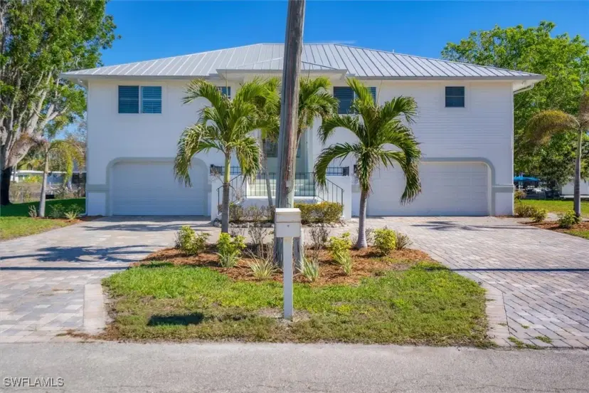 Picture of 24534 Redfish St, Bonita Springs FL 34134