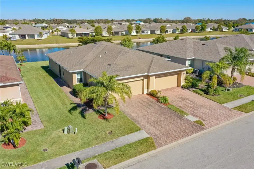 Picture of 10781 Crossback Ln, Lehigh Acres FL 33936