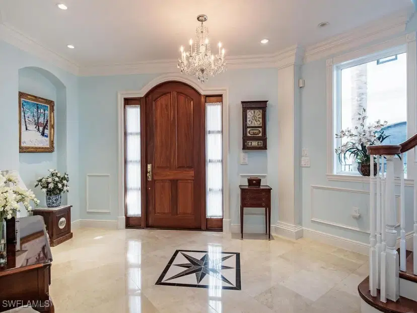 Picture of 25 2Nd Ave S, Naples FL 34102
