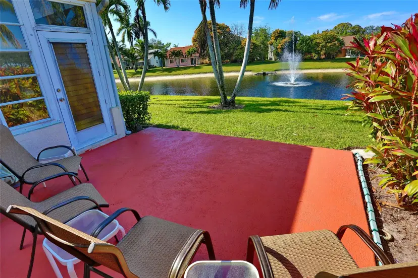 Picture of 160 Woodlake Cir, Greenacres FL 33463