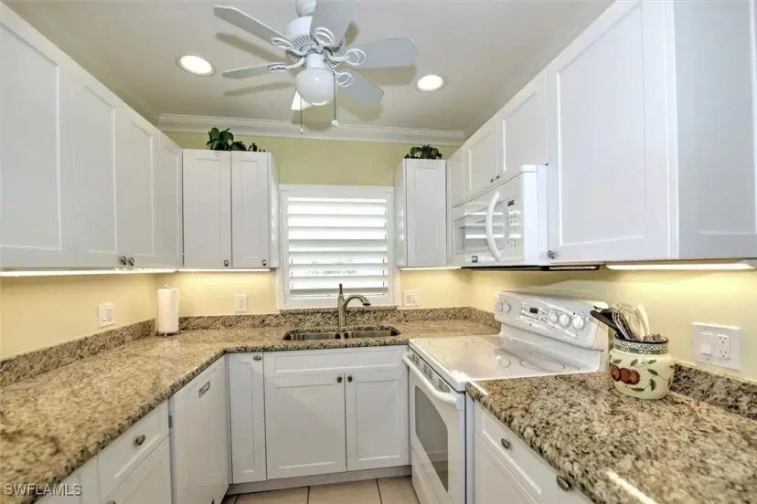 Picture of 486 Broad Ave S H486, Naples FL 34102