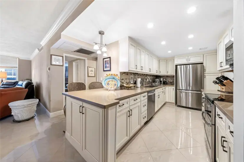 Picture of 4250 E Galt Ocean Dr 11H, Fort Lauderdale FL 33308