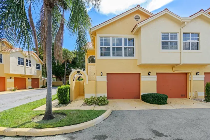 Picture of 2121 S Ocean Boulevard 106, Lauderdale By The Sea FL 33062