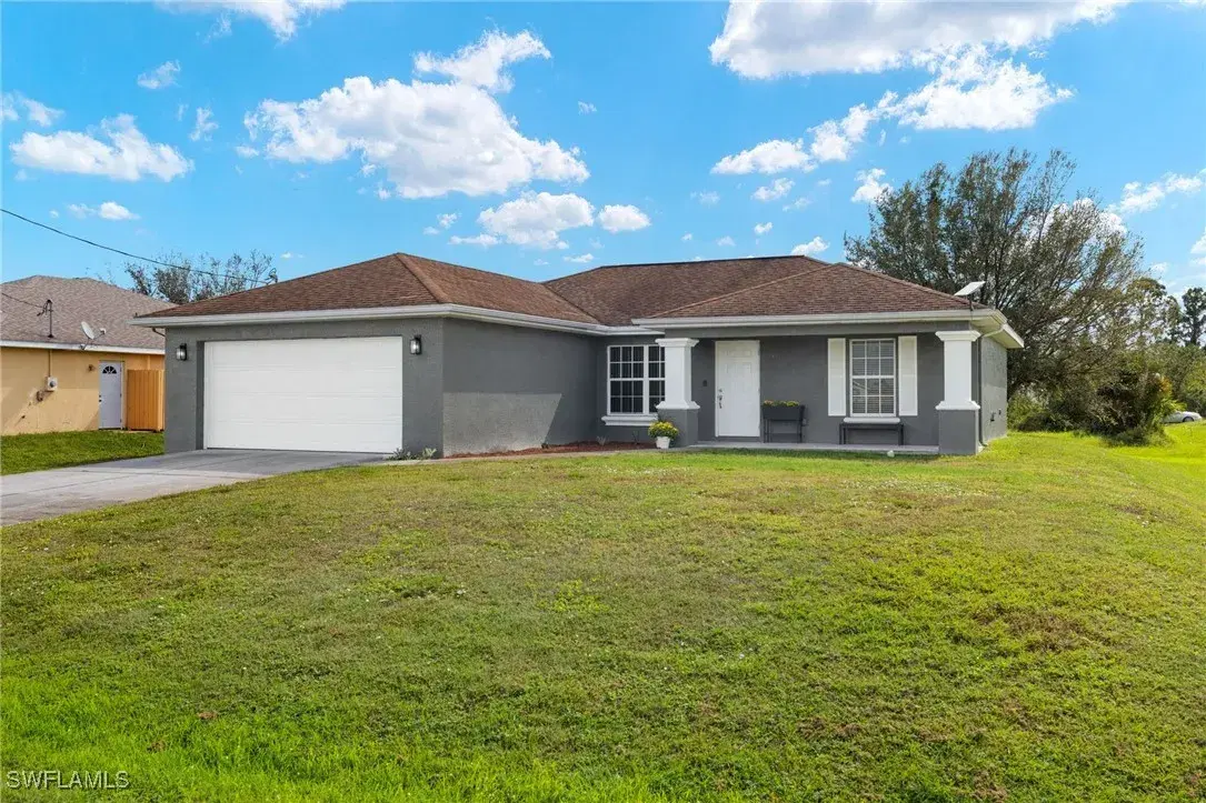 Picture of 216 Pembroke St, Lehigh Acres, FL 33974