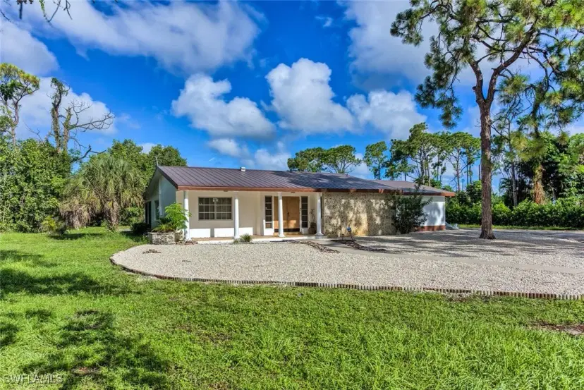 Picture of 29 Caribbean Rd, Naples FL 34108