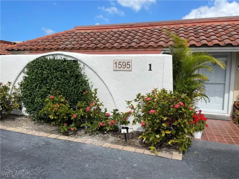 Picture of 1595 Curlew Ave 1, Naples FL 34102