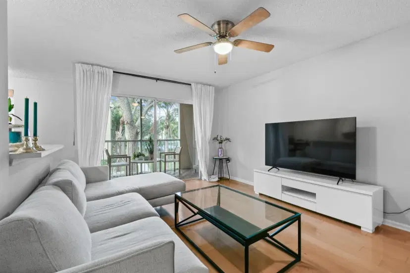 Picture of 266 Village Boulevard 6204, Tequesta FL 33469