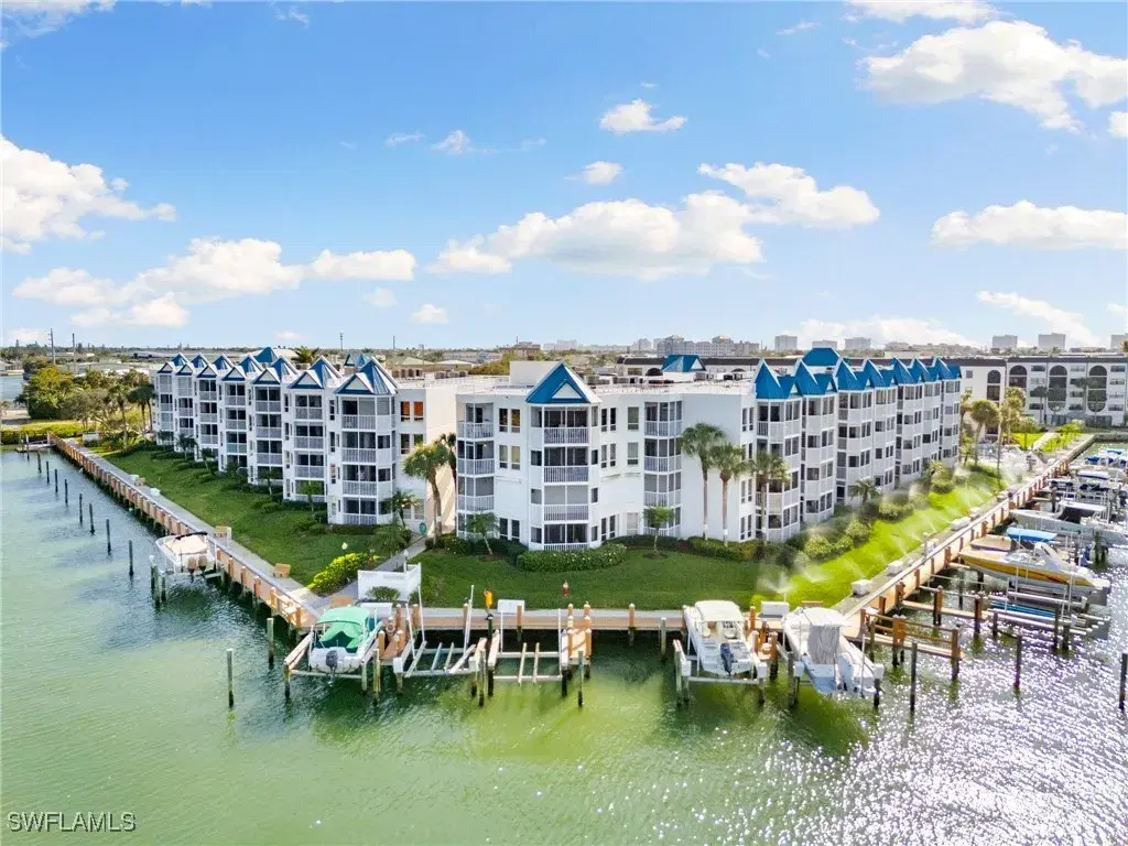 Picture of 991 N Barfield Dr 304, Marco Island, FL 34145