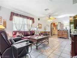 Picture of 819 Courtington Ln 1, Fort Myers, FL 33919