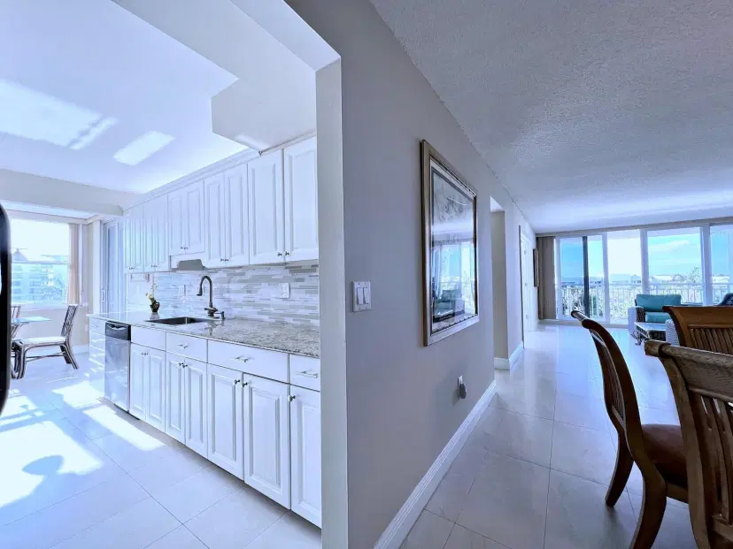 Picture of 3546 S Ocean Boulevard 519, South Palm Beach FL 33480
